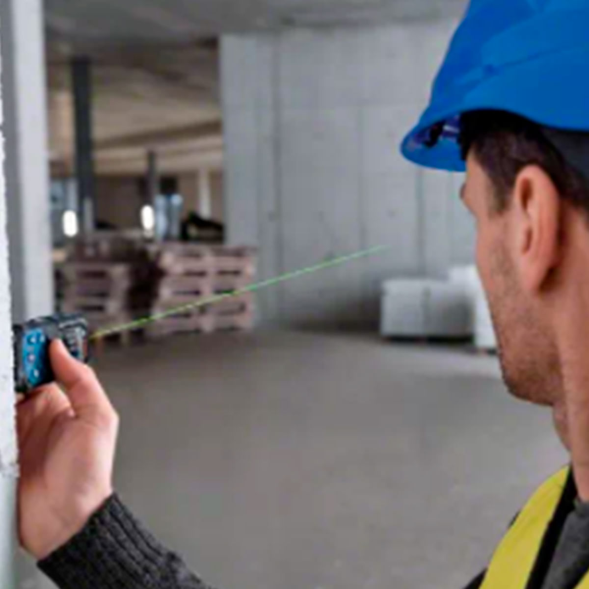 Encontraproduto.com.br - Trena a Laser Bosch GLM 50-27 CG Verde Profissional