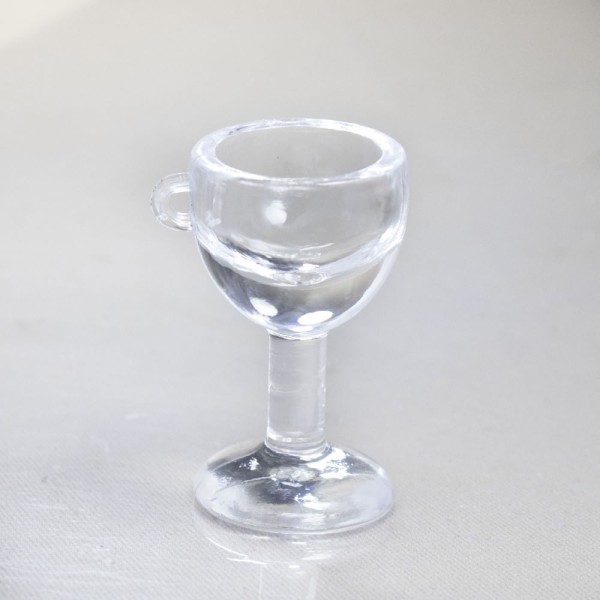 Encontraproduto.com.br - PINGENTE TAÇA 41X23MM EM ACRILICO COM 500GR