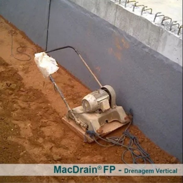 Encontraproduto.com.br - Macdrain FP 2L 30m² Geocomposto 1x30 (rolo 30m²) - MACCAFERRI