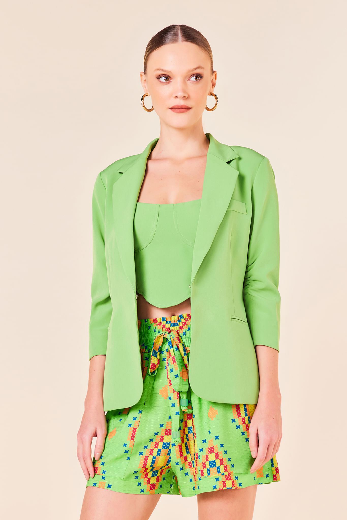 CROPPED ARREDONDADA -JADE
