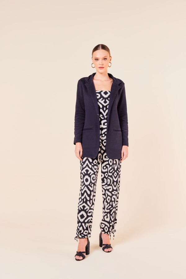 Encontraproduto.com.br - Blazer de Moletom com Manga Longa-PRETO