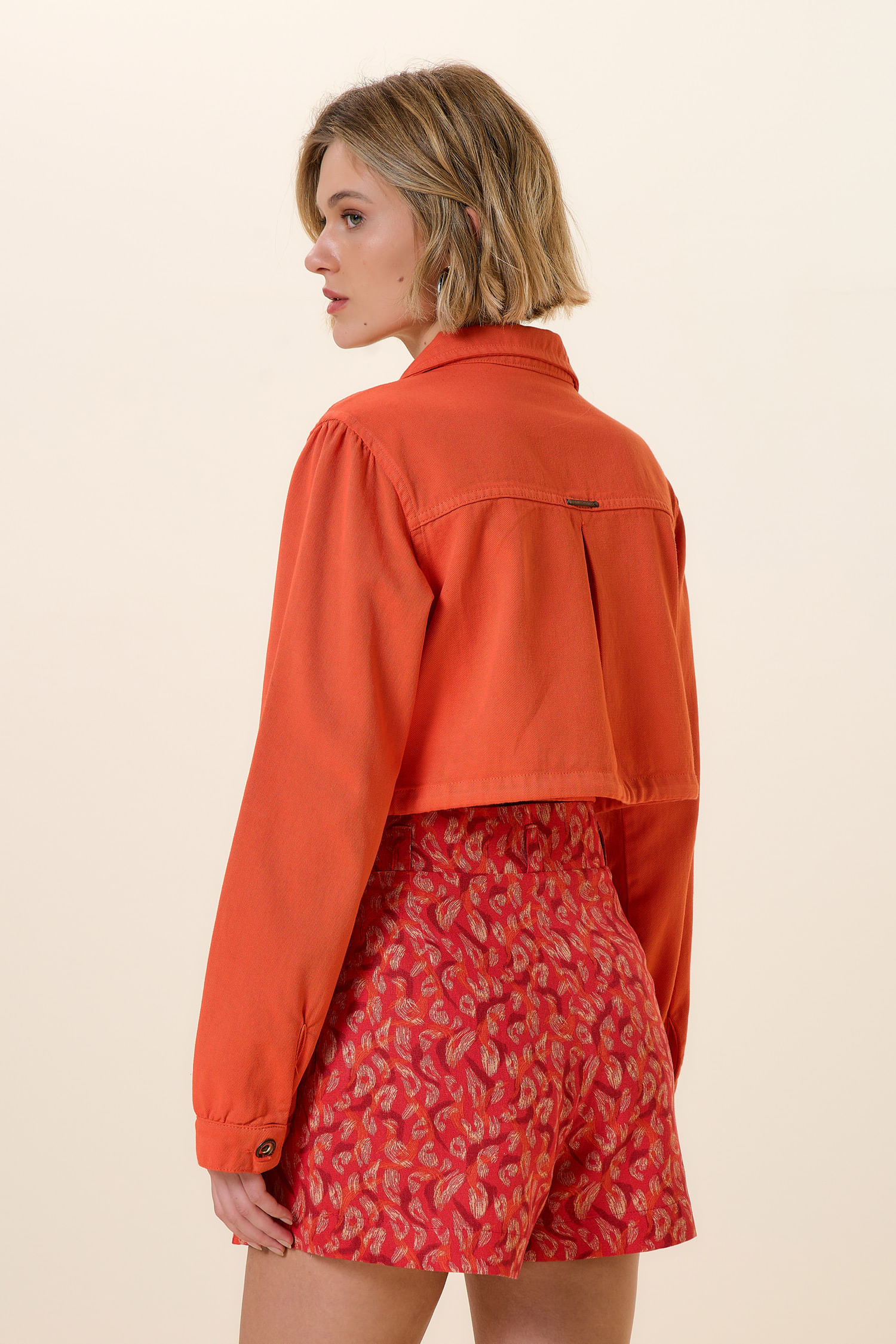 Encontraproduto.com.br - JAQUETA CROPPED SOLTA SARJA GRANADA