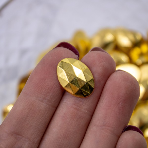 Encontraproduto.com.br - CHATON PARA COLAGEM OVAL SEXTAVADO 13X18MM EM ABS COM 250GR