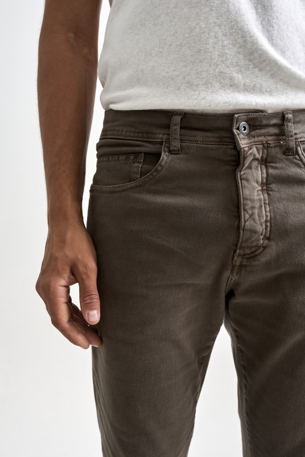 Encontraproduto.com.br - Calça 5 Pockets Super Soft Marrom