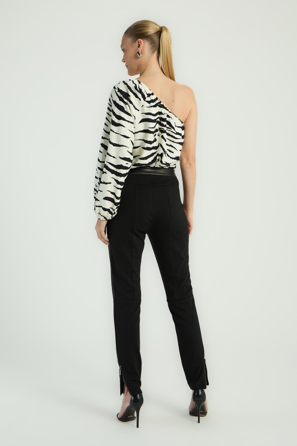 Encontraproduto.com.br - CALÇA COM MIX DE TECIDOS - PRETO