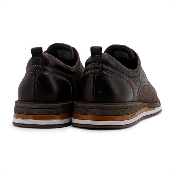 Encontraproduto.com.br - Sapato Democrata Metropolitan Type Masculino 3 Pares de Meias Marrom