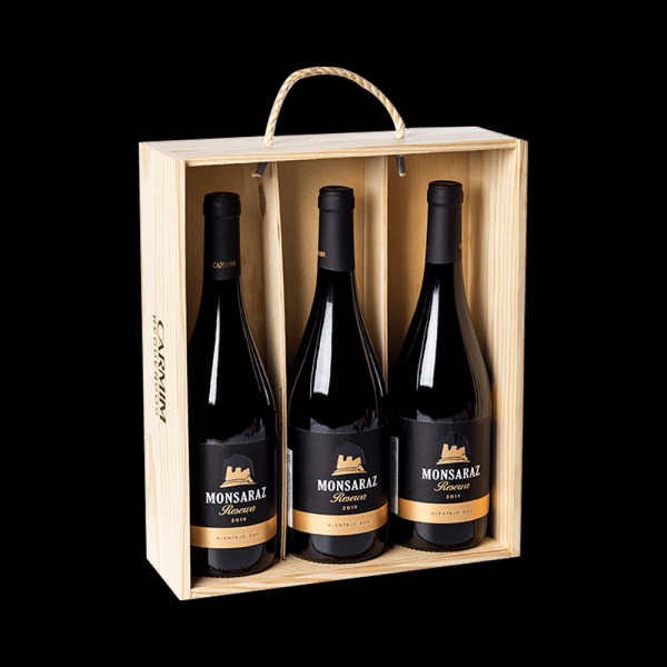 Kit Vinho Tinto Português Carmim Monsaraz Reserva com 3 garrafas 750 ml em caixa de madeira