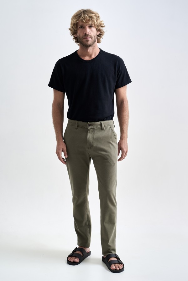Encontraproduto.com.br - Calça Chino Malha Ultrasoft Verde