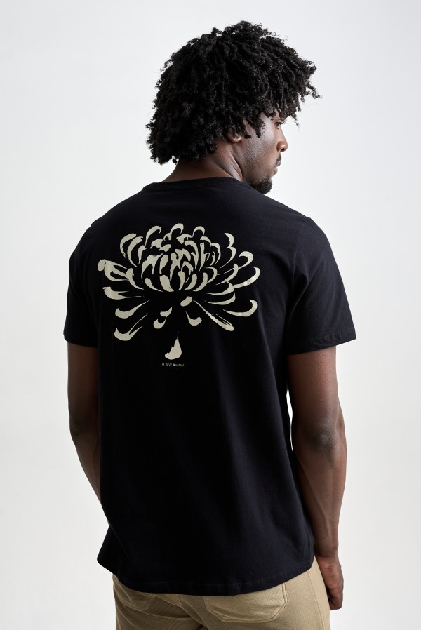 Encontraproduto.com.br - Camiseta Blooming Preto