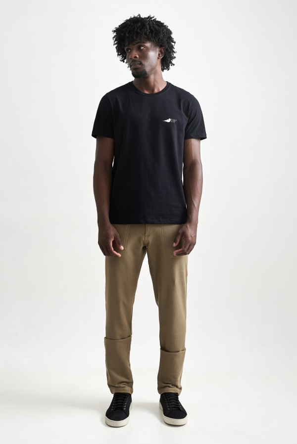 Encontraproduto.com.br - Camiseta Blooming Preto