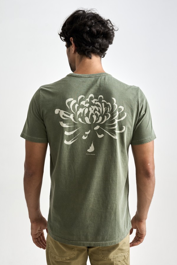 Camiseta Blooming Stone Verde Musgo