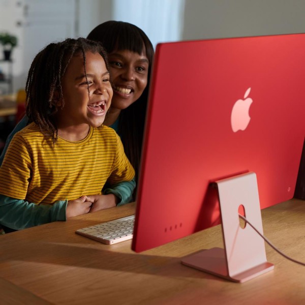 Encontraproduto.com.br - IMac Tela Retina 4.5K de 24 polegadas, Chip Apple M3 com CPU de 8 núcleos, GPU de 10 núcleos, Memória 8GB, Armazenamento de 512GB - Azul