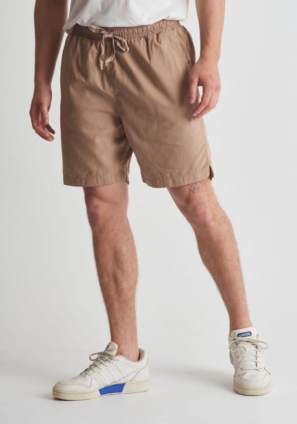 Short de sarja com elástico