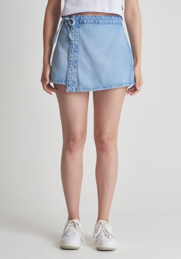 Encontraproduto.com.br - Short saia jeans com transpasse e amarração