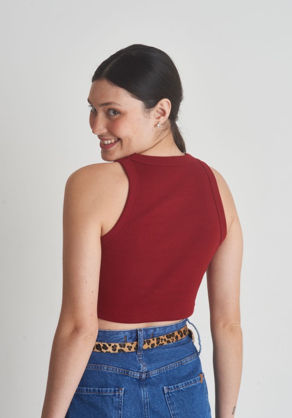 Encontraproduto.com.br - Blusa regata cropped em ribana vermelha