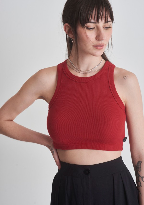 Encontraproduto.com.br - Blusa regata cropped em ribana vermelha
