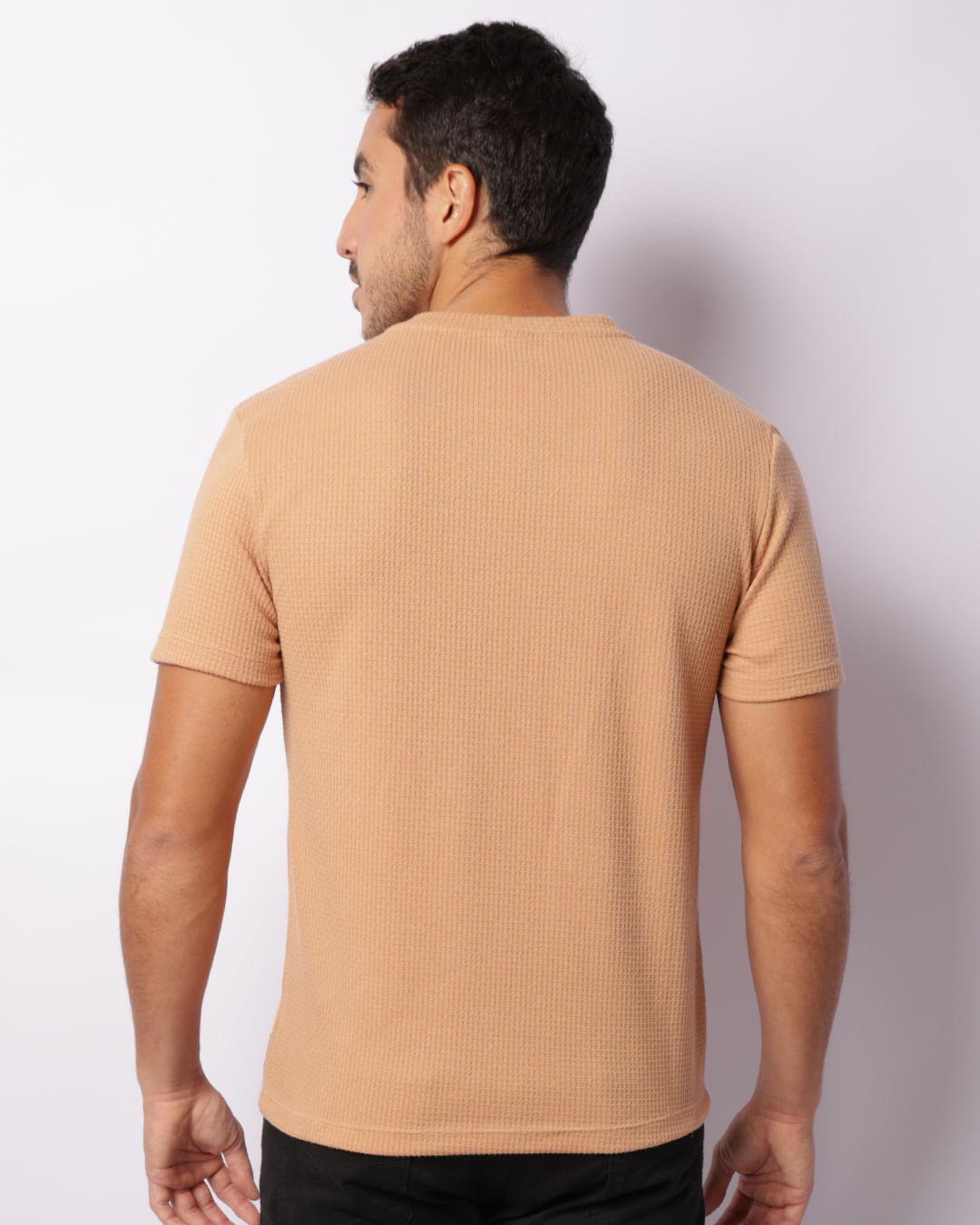 Encontraproduto.com.br - Camiseta Masculina Texturizada Com Aplicação Manga Curta Bege