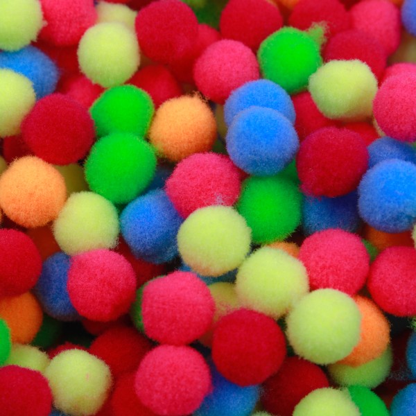 Encontraproduto.com.br - POMPOM BOLINHA MICROFIBRA 10MM EM POLIESTER COM 200 PEÇAS