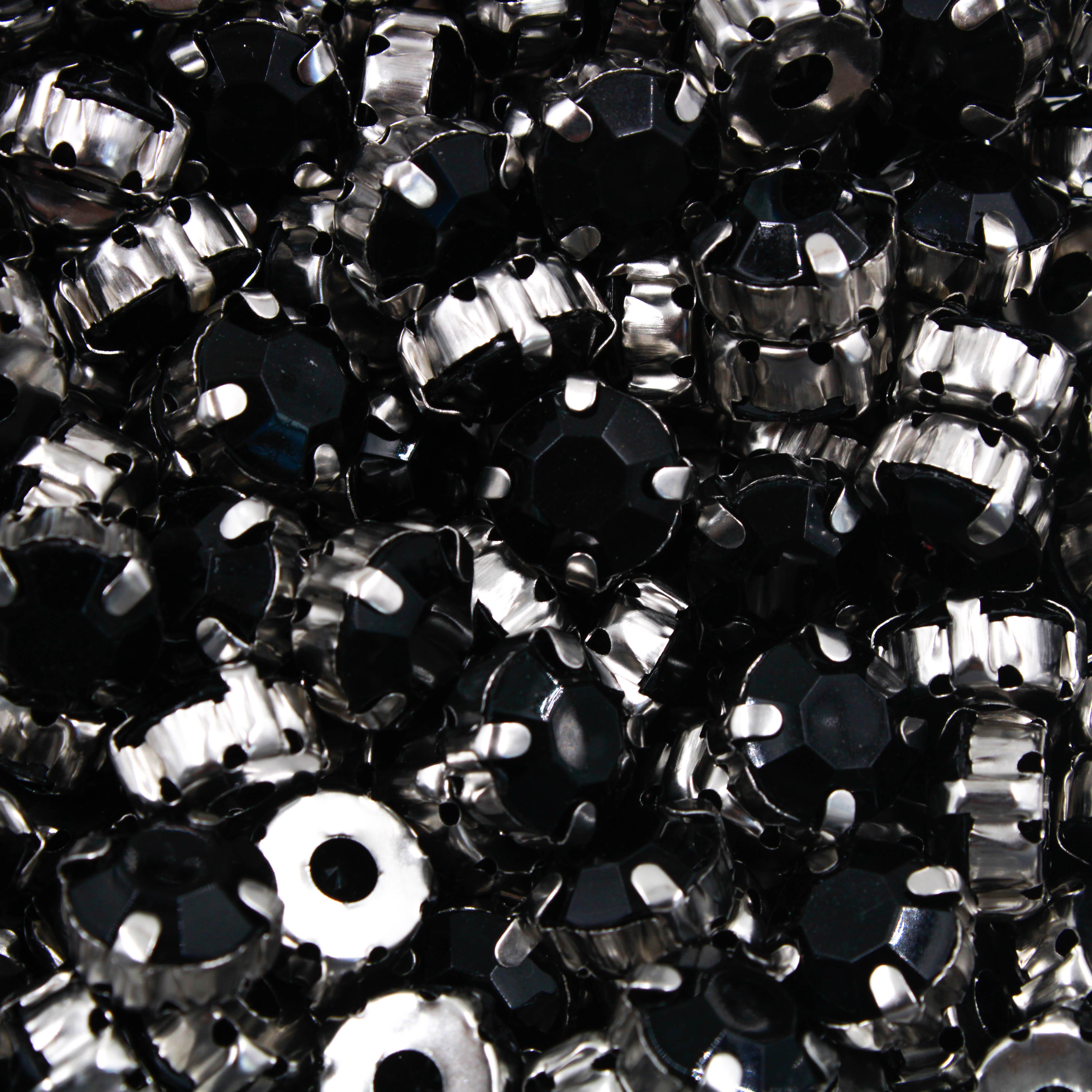 Encontraproduto.com.br - CHATON ENGRAMPADO REDONDO 10MM EM ACRILICO COM 500 PEÇAS