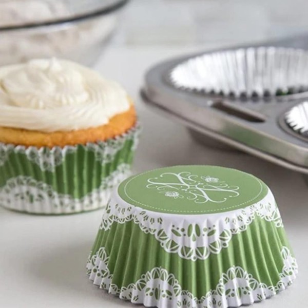 Encontraproduto.com.br - Kit 32 Forminhas para Assar Cupcakes Muffin Verde Fox Run