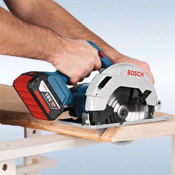 Encontraproduto.com.br - Serra Circular a Bateria Bosch GKS 18V-57 18V sem Bateria e sem Carregador