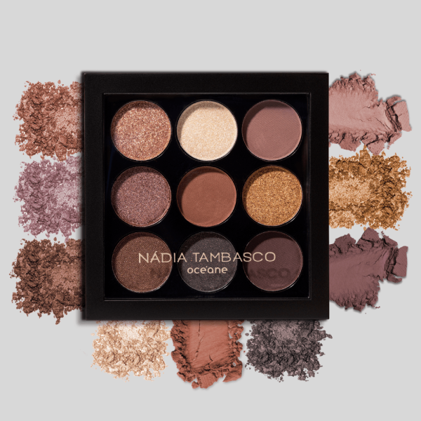 Encontraproduto.com.br - Kit Paleta de Sombras To Go Basic + Brilho Labial Obsession Nádia Tambasco By Océane (2 Produtos)