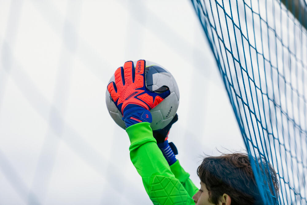 Encontraproduto.com.br - Luva Infantil de Futebol F500 Viralto Kipsta
