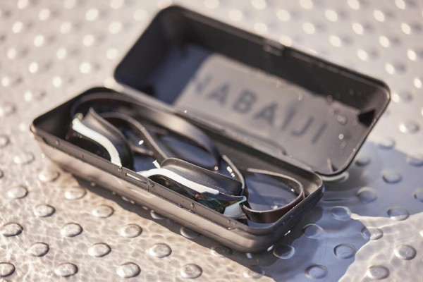Encontraproduto.com.br - Caixa de Transporte para Oculos de Natação Nabaiji