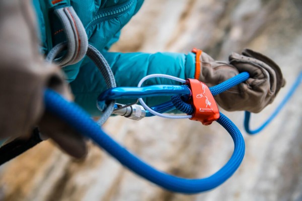 Encontraproduto.com.br - Corda de Escalada 10mm Slimb 70 metros Simond