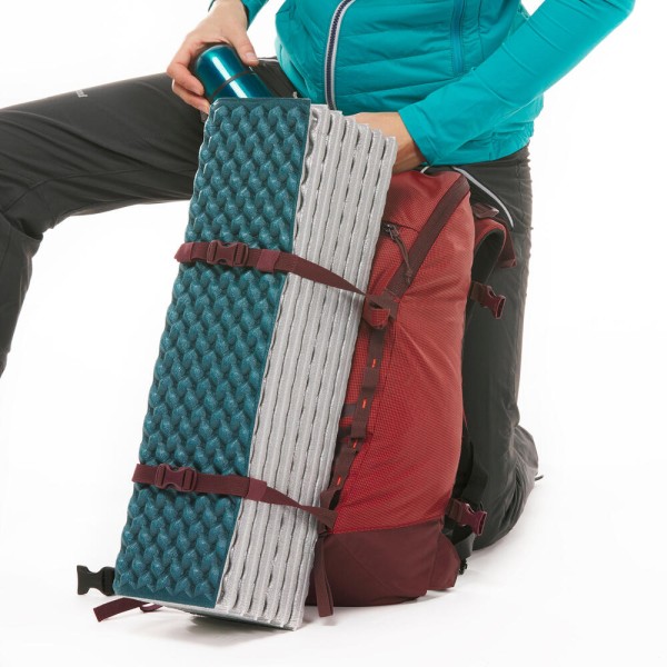 Encontraproduto.com.br - Mochila de Escalada Alpinism - 22 Litros Simond