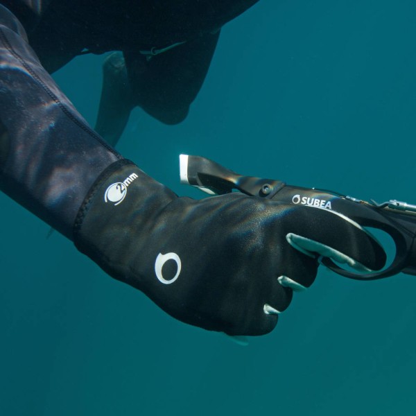 Encontraproduto.com.br - Luvas submarinas SPF 2 mm subea