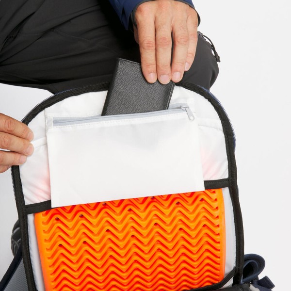 Encontraproduto.com.br - Mochila de Ski com bolsos especiais Wedze