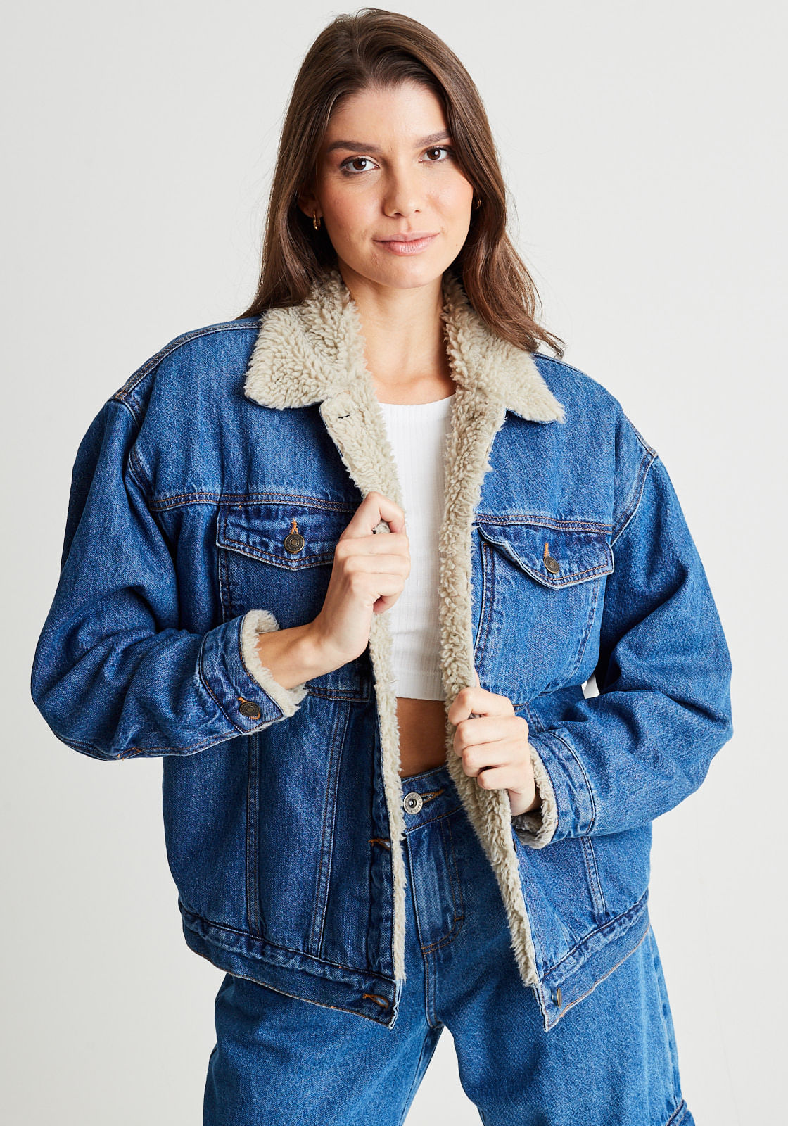 Jaqueta oversized forrada com pelinho