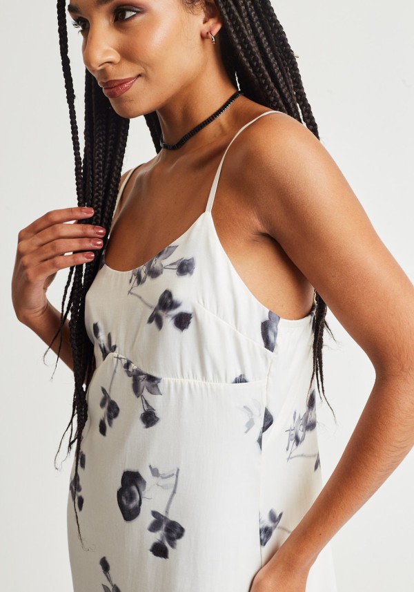 Encontraproduto.com.br - Vestido de cetim curto floral