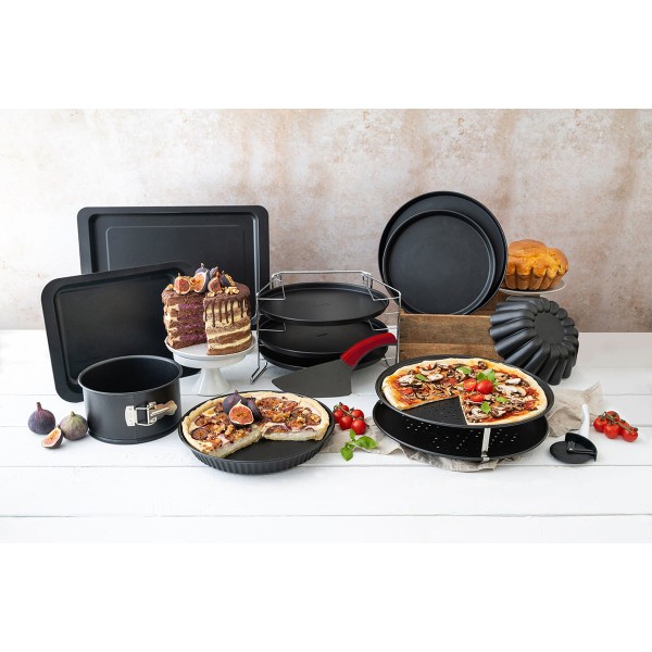 Encontraproduto.com.br - Forma para Pizza com Orificios para Assar 32cm Zenker