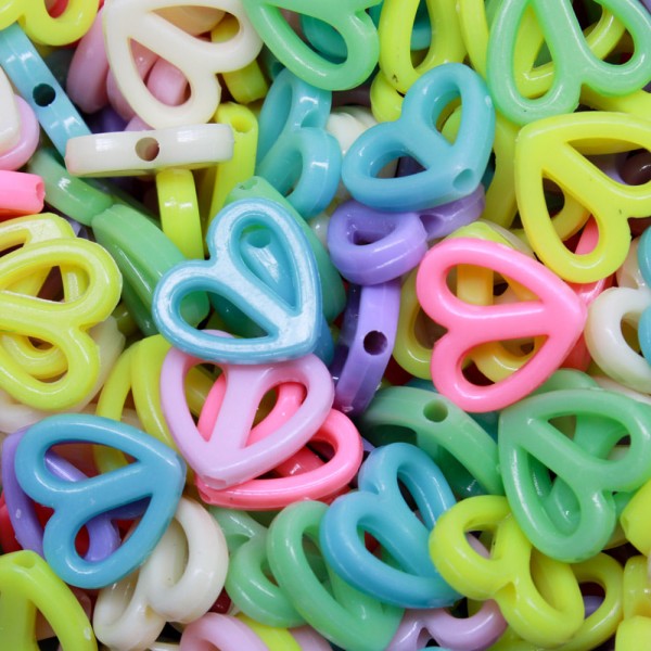 Encontraproduto.com.br - ENTREMEIO FIVELA CORAÇAO 13X14MM EM PLASTICO COM 500GR