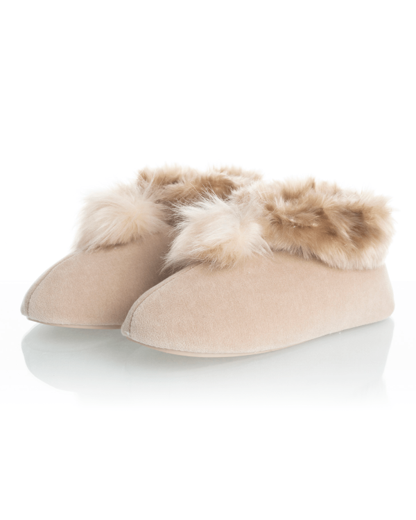 Encontraproduto.com.br - Pantufa Daniela Tombini Pelos Pompom