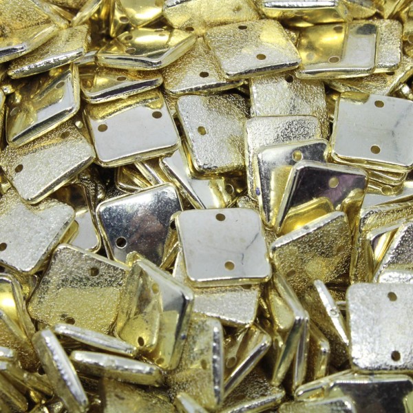 Encontraproduto.com.br - CHATON PARA COSTURA  QUADRADO LIXADO 10X10 EM ABS COM 500GR