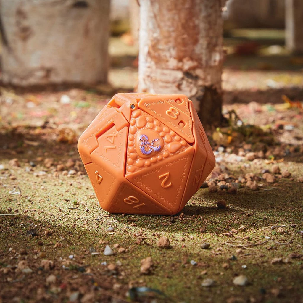 Encontraproduto.com.br - Figura de Ação - Dado D20 - Dungeons E Dragons - Observador Monstro Beholder - Hasbro