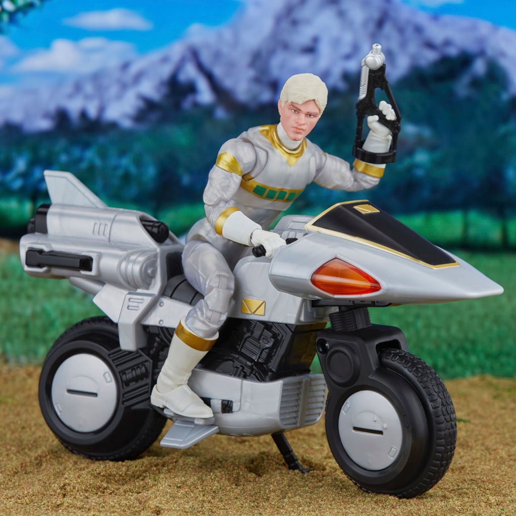 Encontraproduto.com.br - Boneco Articulado - Power Rangers - Lightning Collection - Ranger Prateado - Hasbro