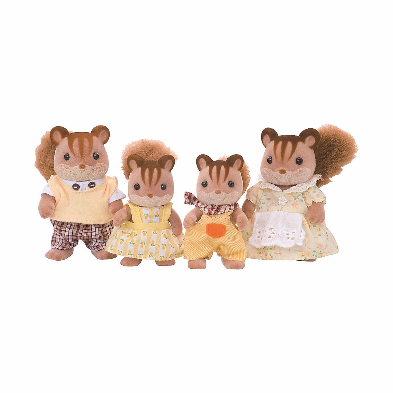 Encontraproduto.com.br - Sylvanian Families - Familia dos Esquilos Noz - Epoch Magia