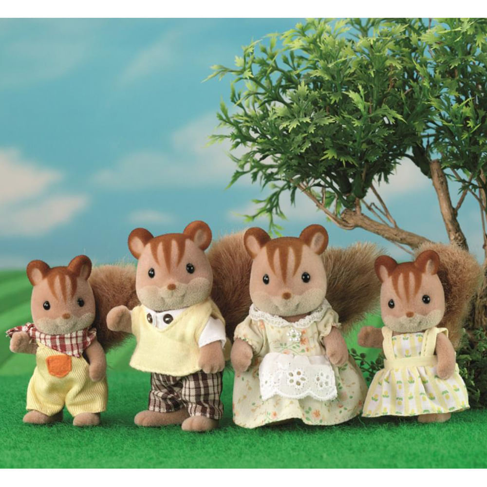 Encontraproduto.com.br - Sylvanian Families - Familia dos Esquilos Noz - Epoch Magia