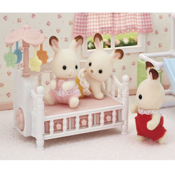 Encontraproduto.com.br - Berço Com Móbile Sylvanian Families 5534