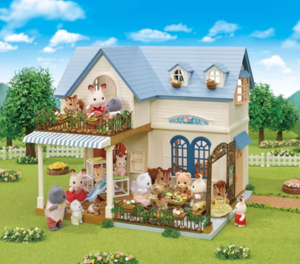 Encontraproduto.com.br - Playset Sylvanian Families Epoch Courtyard Home Gift Set