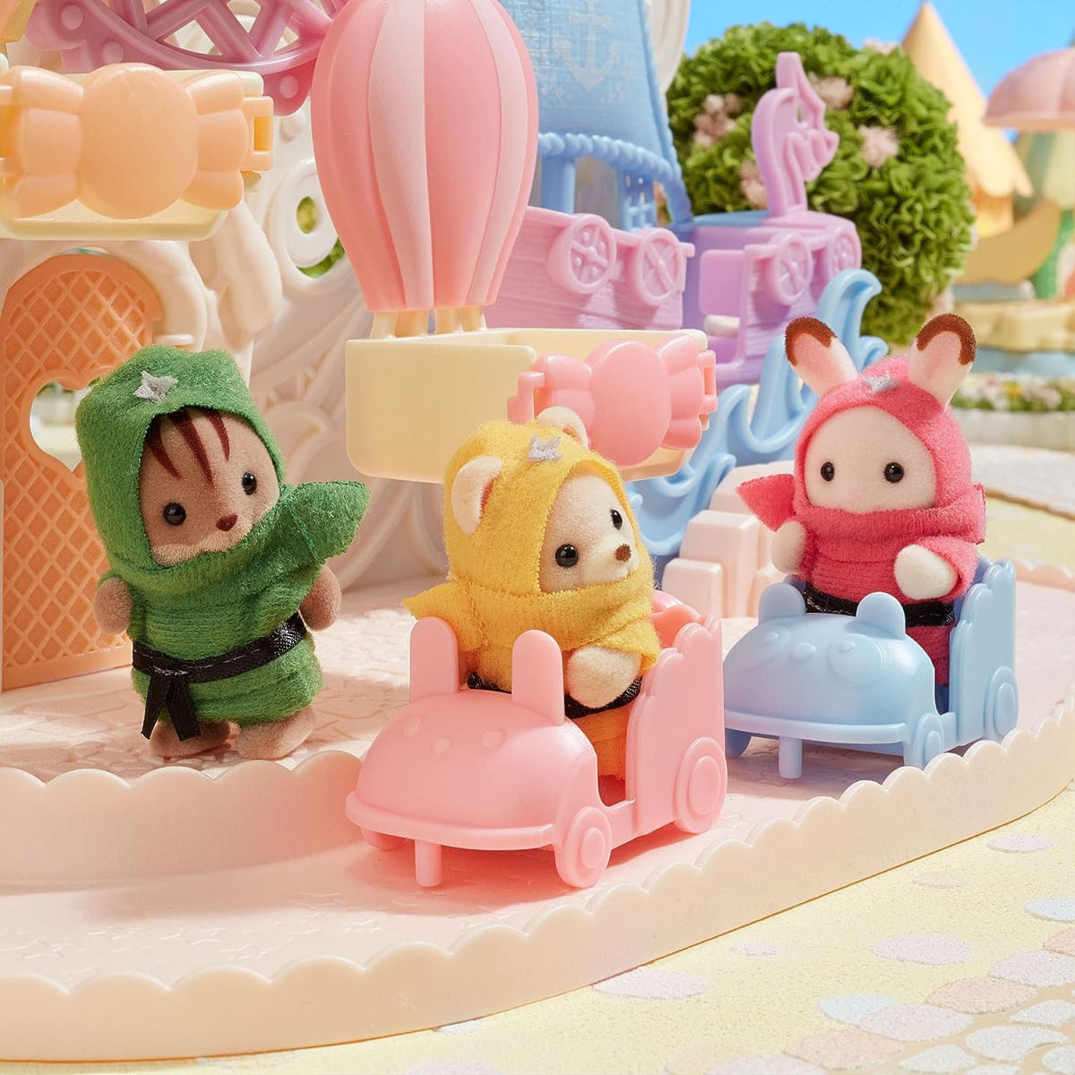 Encontraproduto.com.br - Sylvanian Families - Baby Trio Ninja - Epoch Magia