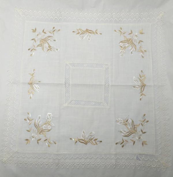 Encontraproduto.com.br - Tamanho: 85cm x 85cm Composição: 100% Poliéster