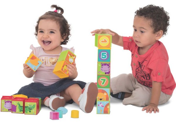 Encontraproduto.com.br - Kit de Brinquedos Educativos Cubinhos 5 em 1 + Empilha