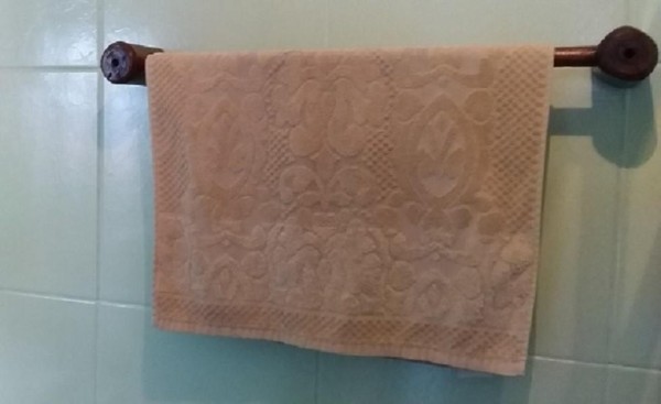 Encontraproduto.com.br - Porta Toalhas Toalheiro Rosto Em Madeira Rústica