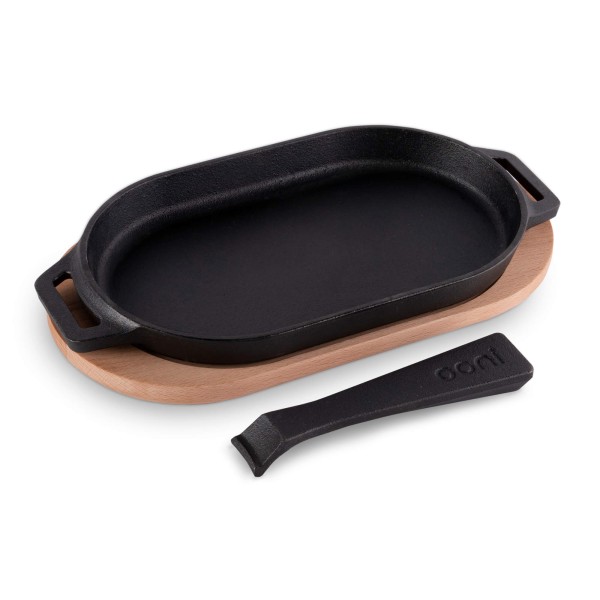 Encontraproduto.com.br - Chapa de Ferro Fundido com Apoio de Madeira Sizzler Ooni