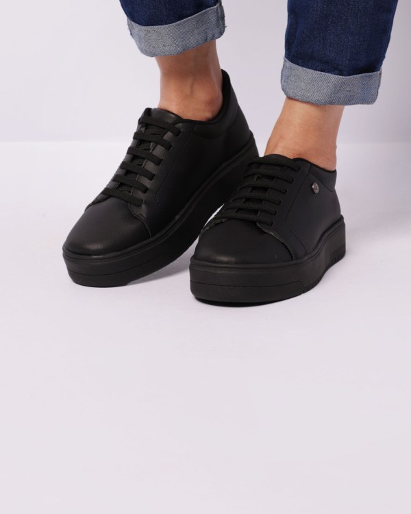 Encontraproduto.com.br - Tênis Feminino Casual Donatta Com Aplicação Preta